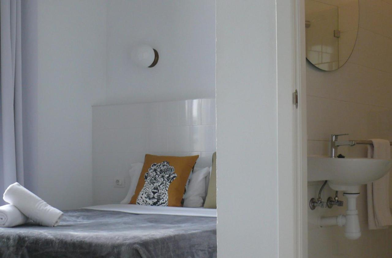 Hostal Argo Barcelona Exterior photo
