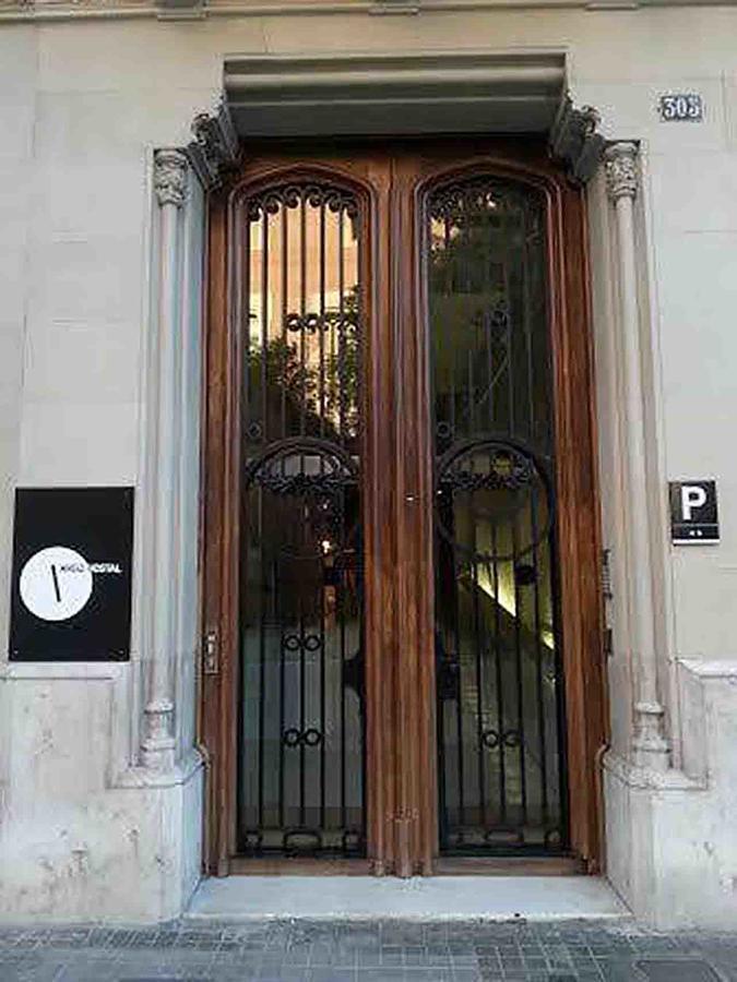 Hostal Argo Barcelona Exterior photo