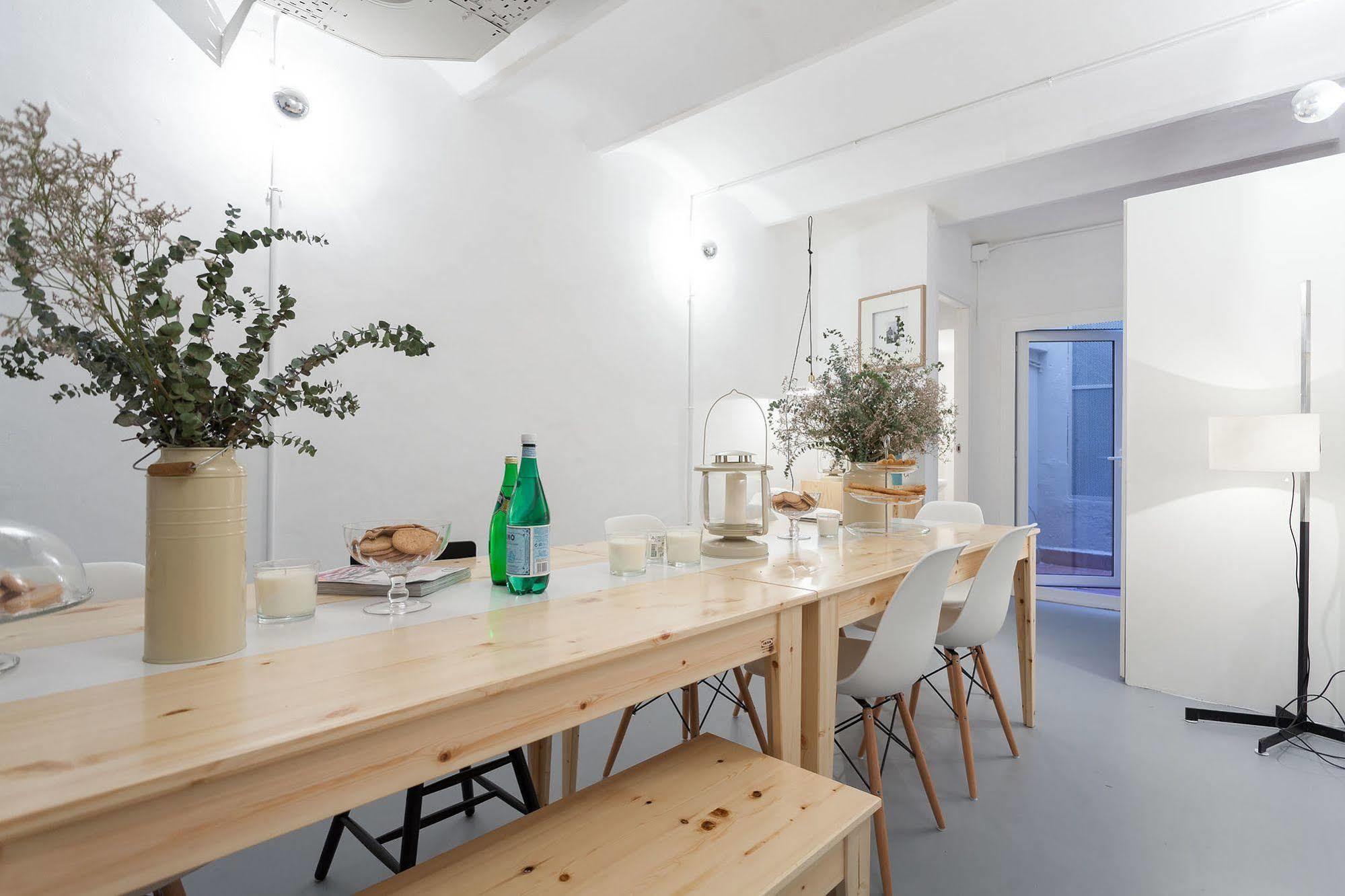 Hostal Argo Barcelona Exterior photo