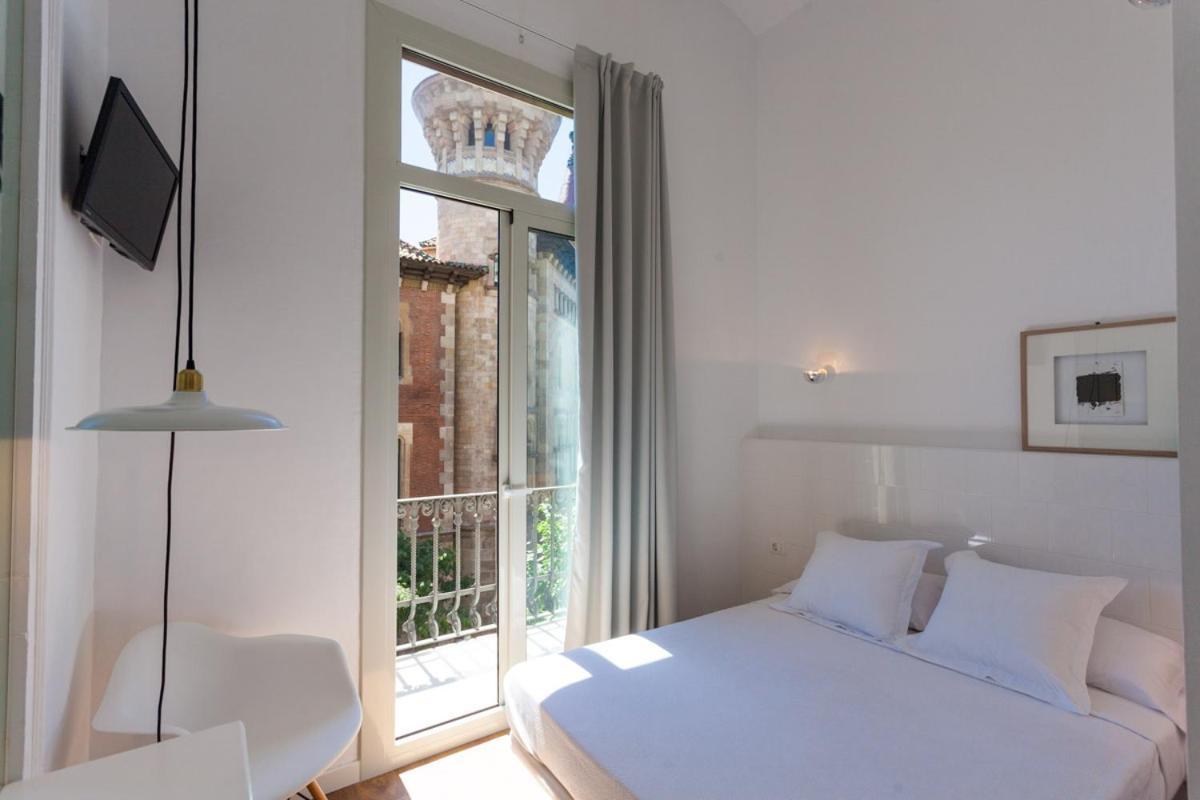 Hostal Argo Barcelona Exterior photo